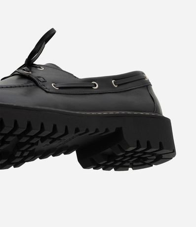 Zapato Dockside en Cuero con Suela track y Detalle de Ojale 3