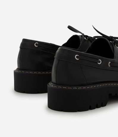 Zapato Dockside en Cuero con Suela track y Detalle de Ojale 4