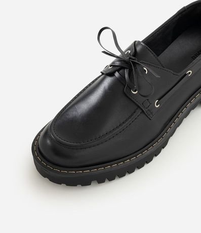 Zapato Dockside en Cuero con Suela track y Detalle de Ojale 5