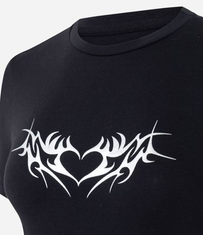 Remera New T-Shirt con Estampa de Corazón Tribal 3