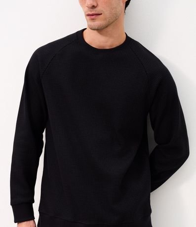 Buzo Masculino Waffle en Algodón con Cuello Redondo 3
