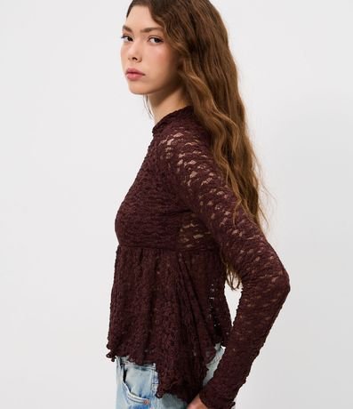 Blusa Peplum con Encaje Aplicado
