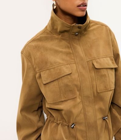 Campera en PU con Textura Aterciopelada y Ajuste en la Cintura 3