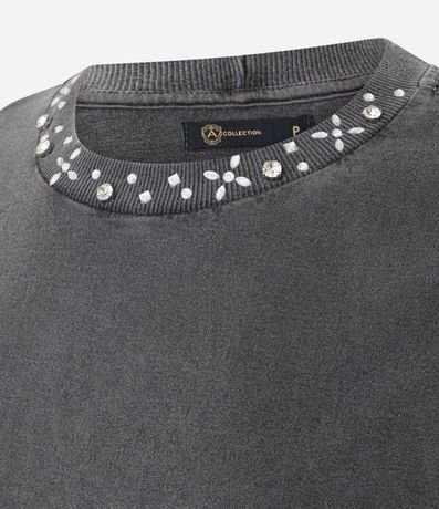 Remera con Efecto de Lavado y Aplicación de Brillos en el Cuello 6