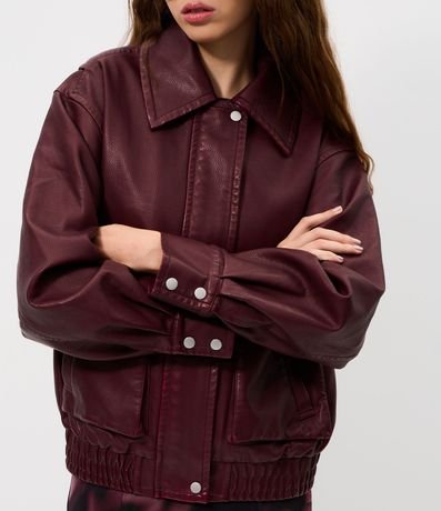 Campera Oversized en PU con Bolsillo 3