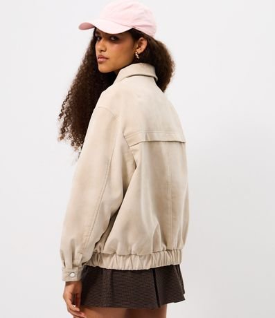Campera Oversized en PU con Efecto Gamuzado 4