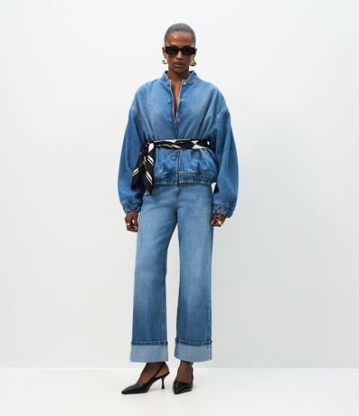Campera Bomber en Jeans con Puños Ajustados y Botones 2