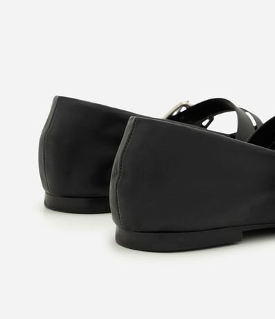 Zapatilla en Cuero con Tiras Ajustables 3