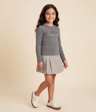 Blusa Infantil Slim con Lettering Huntrix y Aplicación de Strass – Talle 5 a 16 años