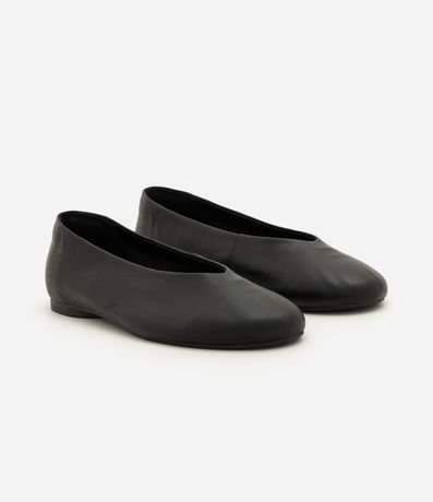 Zapatilla en Cuero con Punta Redonda 2