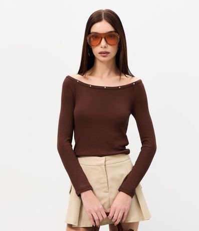 Blusa en Viscosa con Escote Hombro a Hombro y Piedras en el Escote