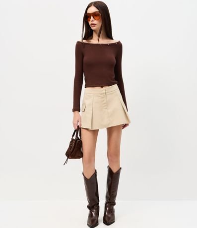 Blusa en Viscosa con Escote Hombro a Hombro y Piedras en el Escote 2