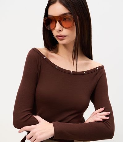 Blusa en Viscosa con Escote Hombro a Hombro y Piedras en el Escote 3