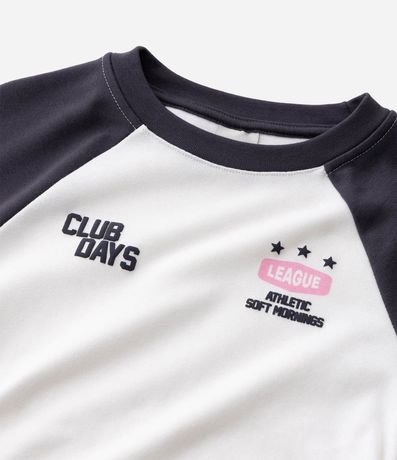Remera Baby Look Infantil en Algodón con Manga Raglán y Lettering Puff - Talle 5 a 16 años 4