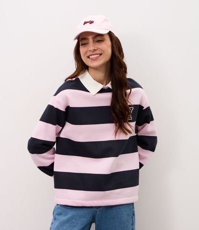 Gorra en Sarga con Aba Curva y Bordado Lettering