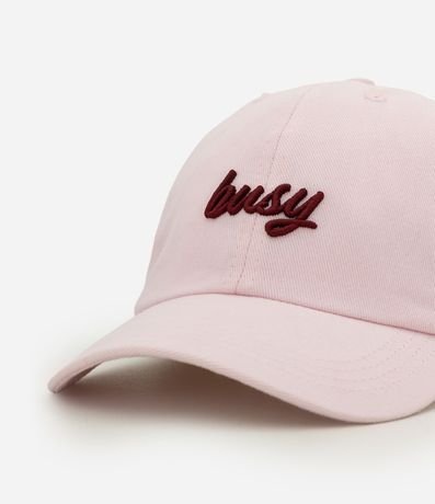 Gorra en Sarga con Aba Curva y Bordado Lettering 5