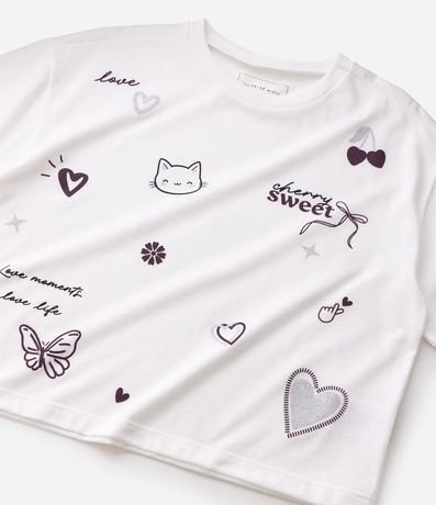 Remera Cropped Relaxed en Algodón con Estampado Doodle - Talle 5 a 16 años 5