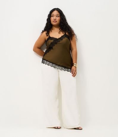 Blusa Musculosa en Satén con Encaje y Bajo Asimétrico Curve & Plus Size 2