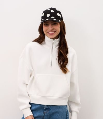 Gorra en Sarga con Aba Curva y Estampa de Lunares