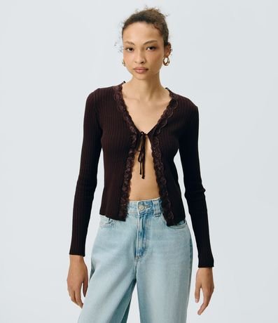Blusa en Punto Canelado con Detalle en Encaje y Lazo