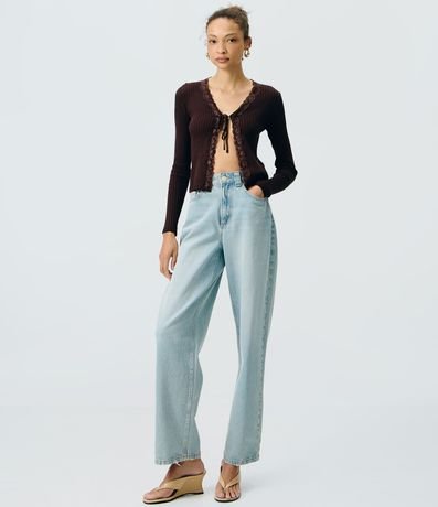 Blusa en Punto Canelado con Detalle en Encaje y Lazo 2