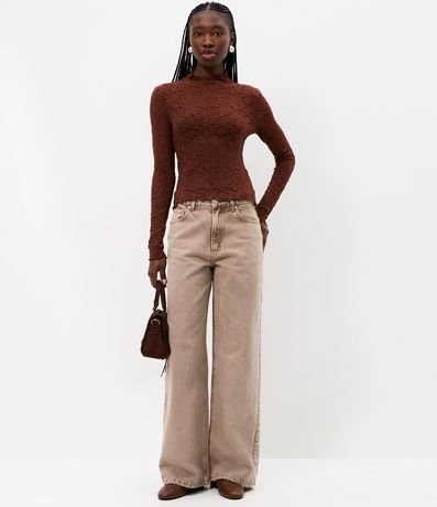 Blusa Segunda Piel en Encaje con Cuello Alto 2
